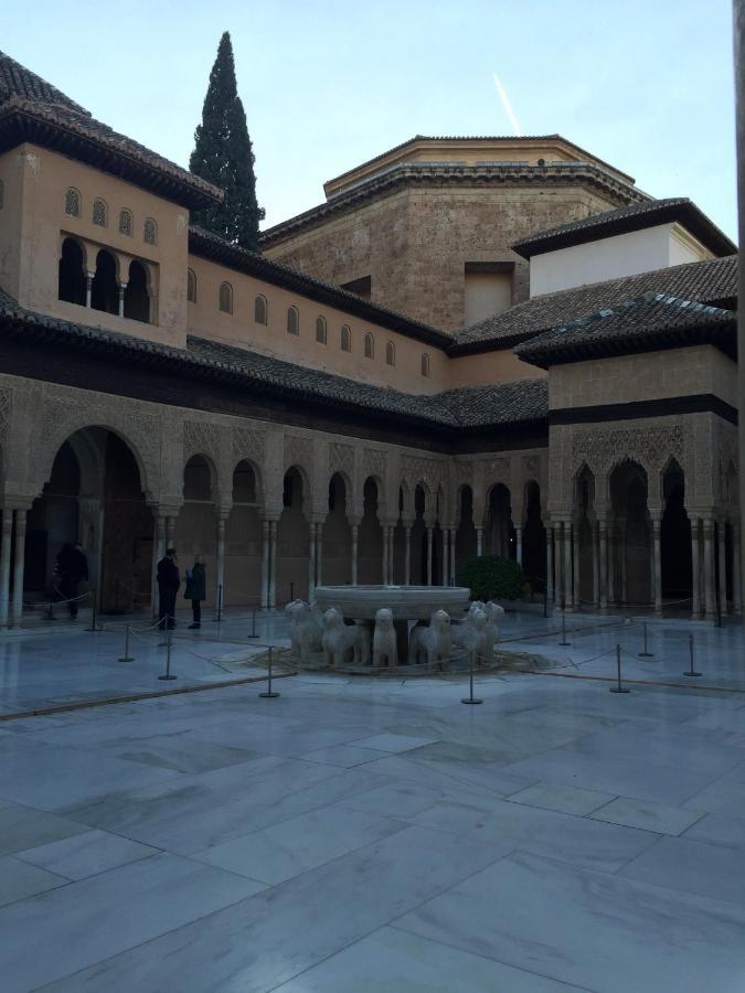 Granada A Un Paso, Parking Gratis Apartment Hijar  Bagian luar foto
