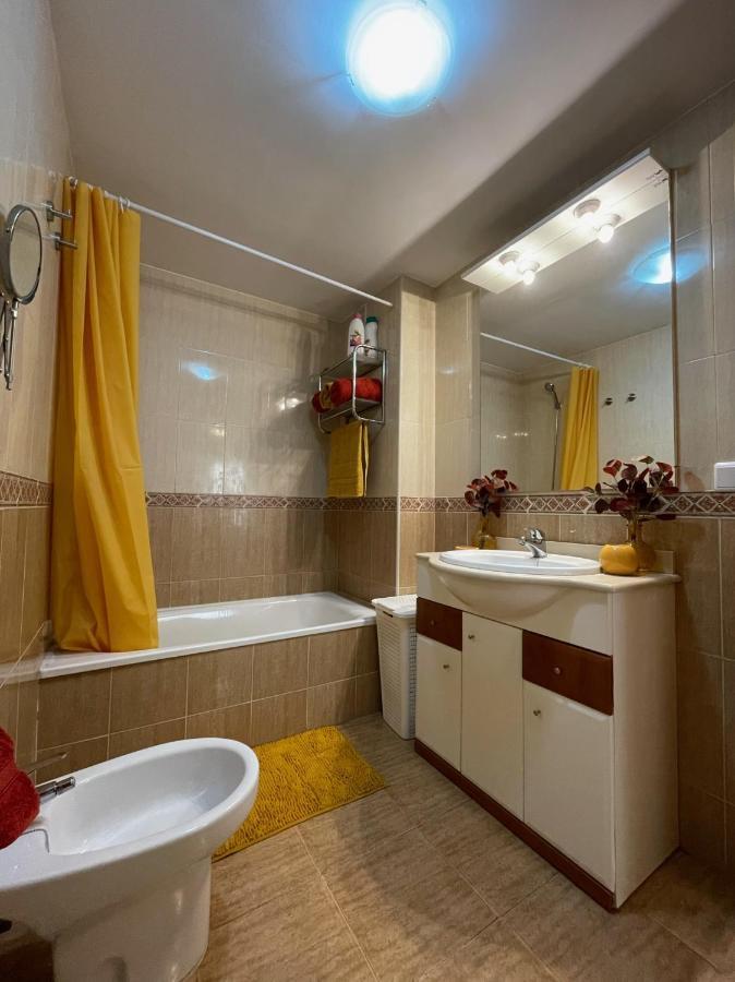 Granada A Un Paso, Parking Gratis Apartment Hijar  Bagian luar foto