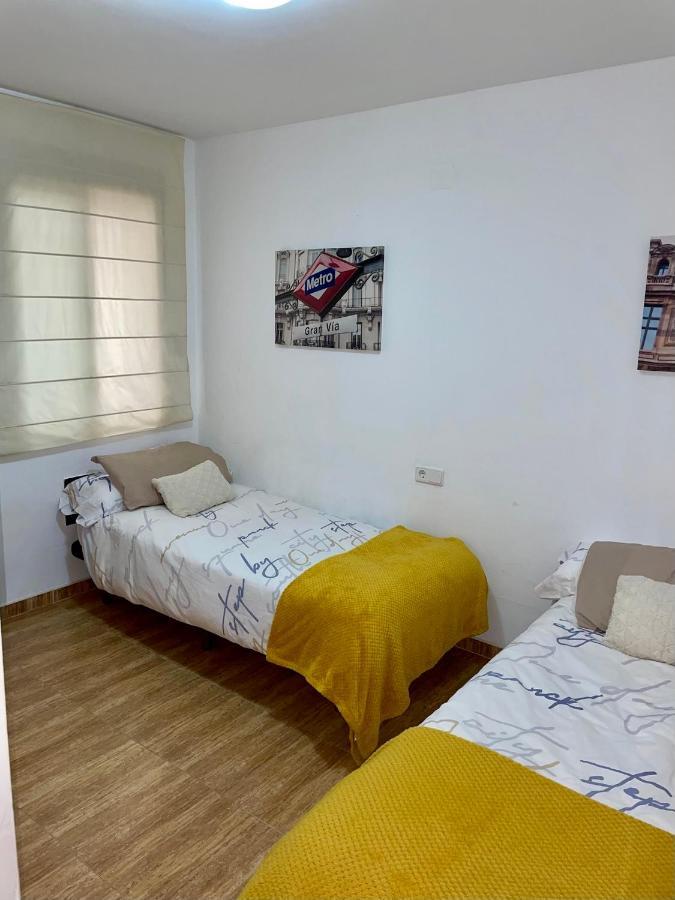 Granada A Un Paso, Parking Gratis Apartment Hijar  Bagian luar foto